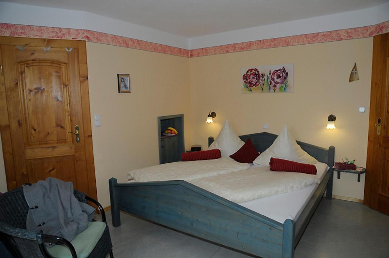Pension Rosengaertchen Absberg Esterno foto